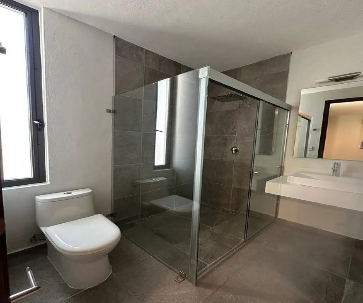 Casa En Venta,Paraje,Avenida Vuelo de las Grullas 200, Tlajomulco de Zúñiga, Jalisco 45645, 3 Habitaciones,3 Baños,Avenida Vuelo de las Grullas,2,pJLrHkK