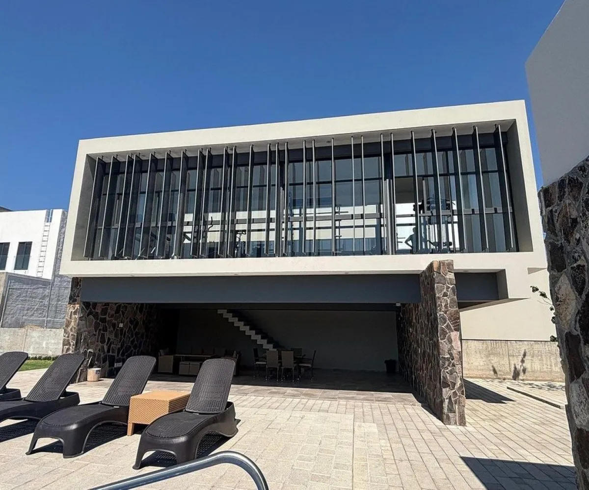 Casa En Venta,Paraje,Avenida Vuelo de las Grullas 200, Tlajomulco de Zúñiga, Jalisco 45645, 3 Habitaciones,3 Baños,Avenida Vuelo de las Grullas,2,pJLrHkK