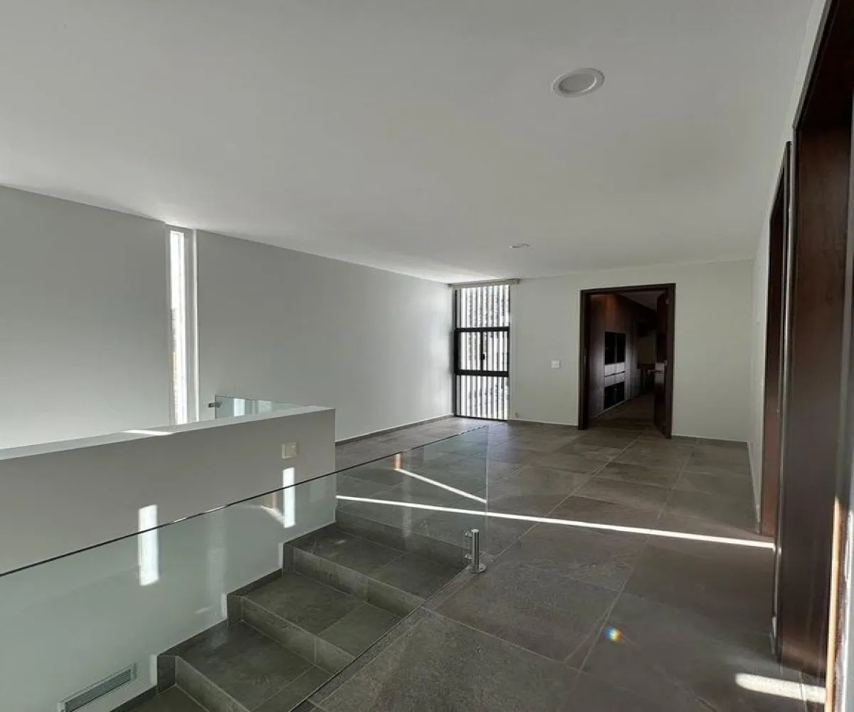 Casa En Venta,Paraje,Avenida Vuelo de las Grullas 200, Tlajomulco de Zúñiga, Jalisco 45645, 3 Habitaciones,3 Baños,Avenida Vuelo de las Grullas,2,pJLrHkK