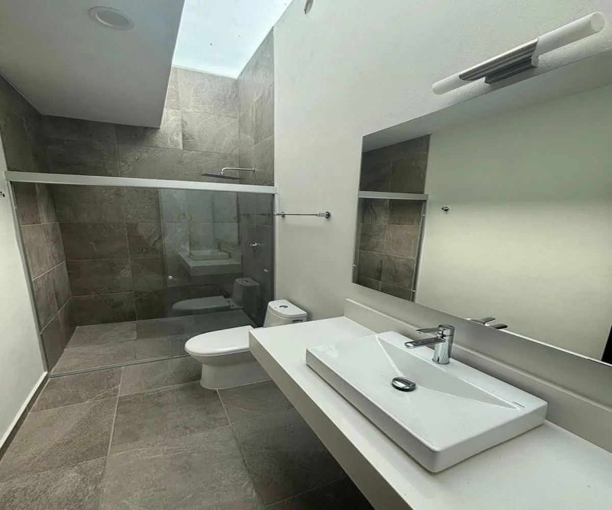 Casa En Venta,Paraje,Avenida Vuelo de las Grullas 200, Tlajomulco de Zúñiga, Jalisco 45645, 3 Habitaciones,3 Baños,Avenida Vuelo de las Grullas,2,pJLrHkK