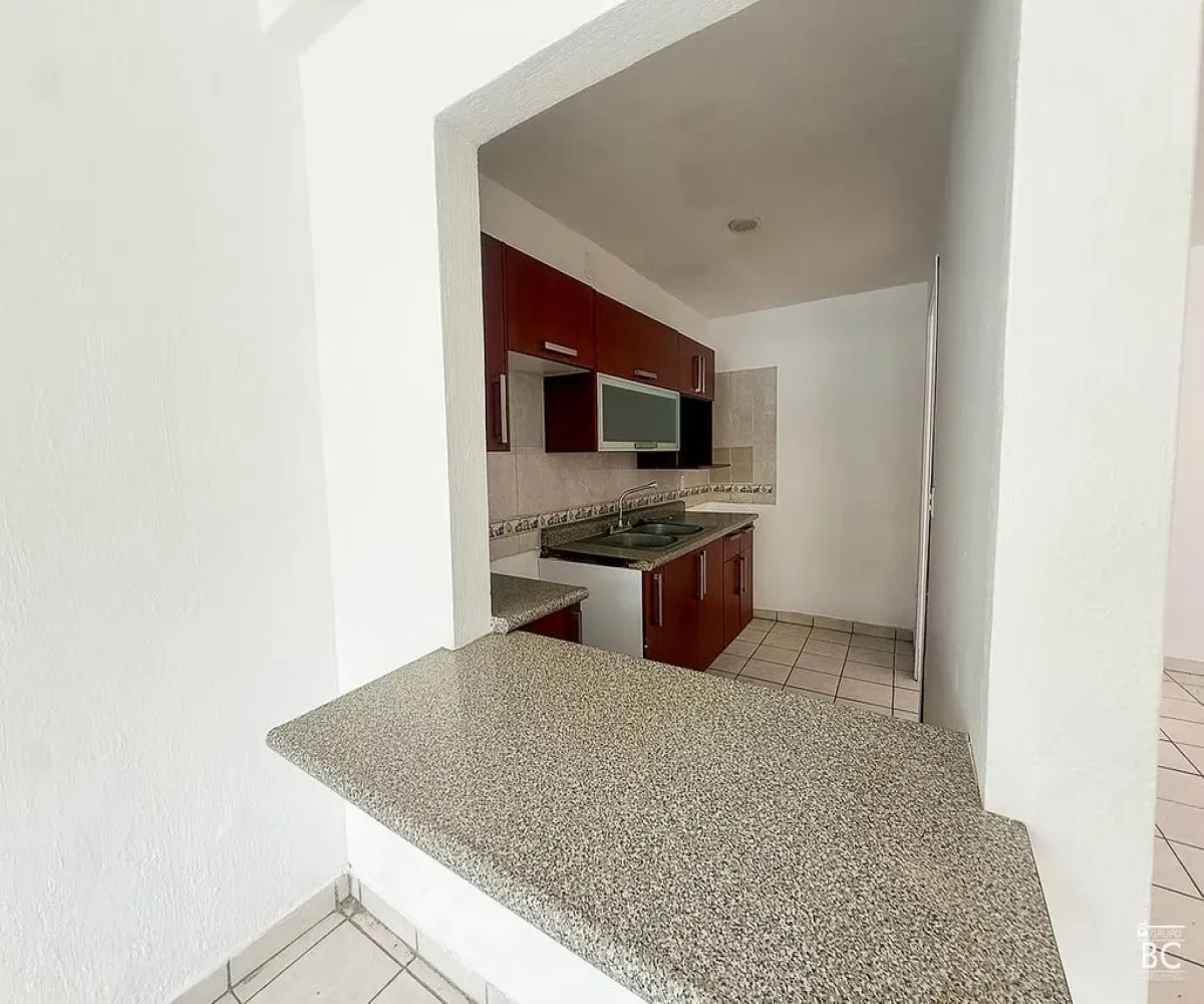 Casa En Venta,Jardines del Valle,Valle de Los Crotos 1733, Zapopan, Jalisco 45138, 3 Habitaciones,3 Baños,Valle de Los Crotos,2,pRry9Ei