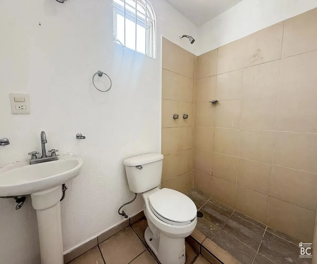 Casa En Venta,Jardines del Valle,Valle de Los Crotos 1733, Zapopan, Jalisco 45138, 3 Habitaciones,3 Baños,Valle de Los Crotos,2,pRry9Ei