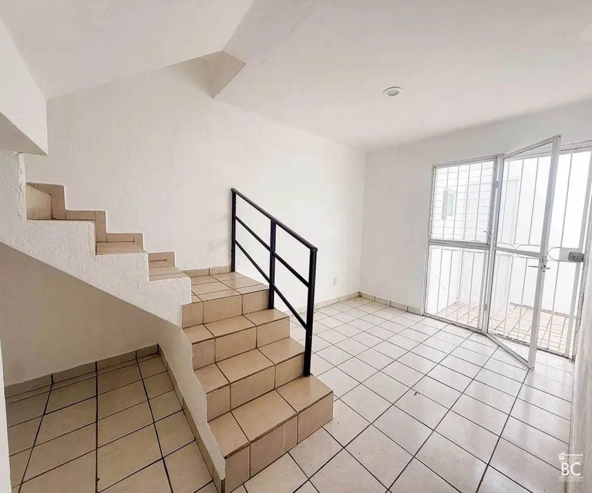 Casa En Venta,Jardines del Valle,Valle de Los Crotos 1733, Zapopan, Jalisco 45138, 3 Habitaciones,3 Baños,Valle de Los Crotos,2,pRry9Ei