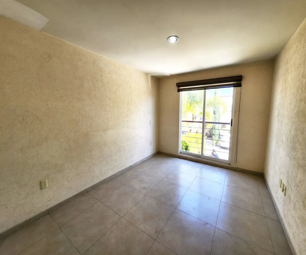 Casa En Venta,SAN SEBASTIAN EL GRANDE,AV. JESUS MICHEL GONZALEZ 300, Tlajomulco de Zúñiga, Jalisco 45650, 4 Habitaciones,4 Baños,AV. JESUS MICHEL GONZALEZ,3,pLyqjCo