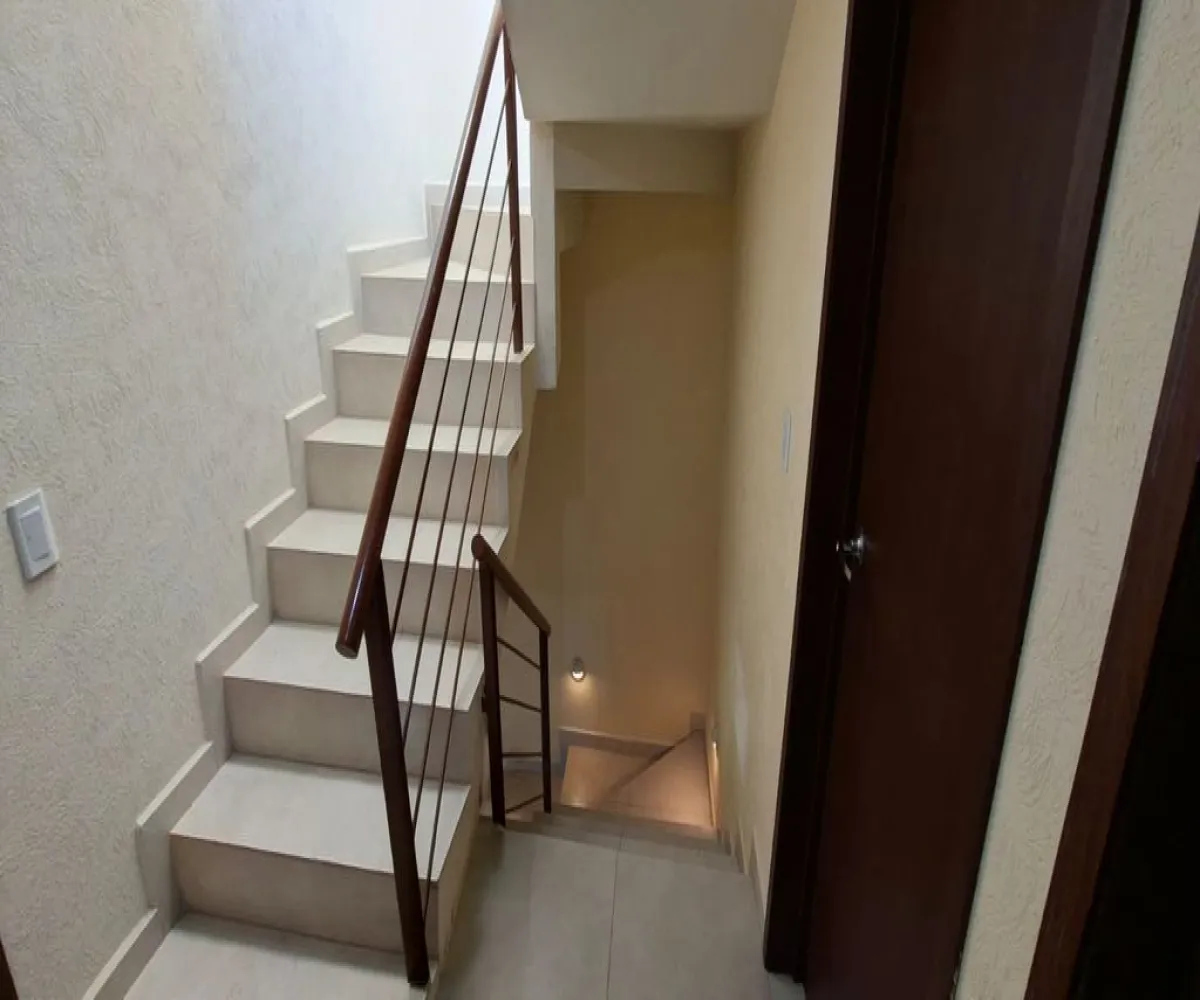 Casa En Venta,SAN SEBASTIAN EL GRANDE,AV. JESUS MICHEL GONZALEZ 300, Tlajomulco de Zúñiga, Jalisco 45650, 4 Habitaciones,4 Baños,AV. JESUS MICHEL GONZALEZ,3,pLyqjCo