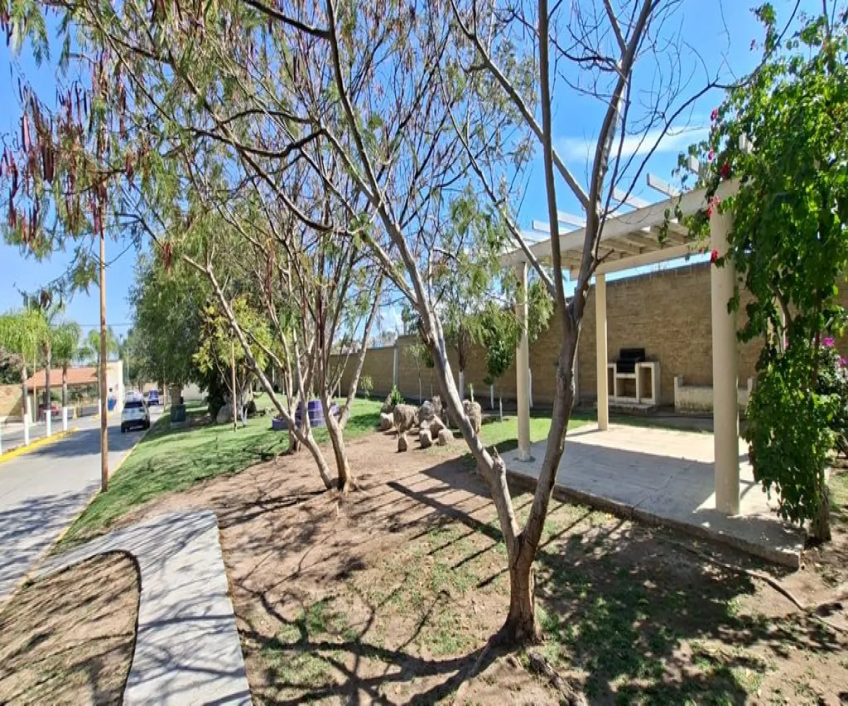 Casa En Venta,SAN SEBASTIAN EL GRANDE,AV. JESUS MICHEL GONZALEZ 300, Tlajomulco de Zúñiga, Jalisco 45650, 4 Habitaciones,4 Baños,AV. JESUS MICHEL GONZALEZ,3,pLyqjCo