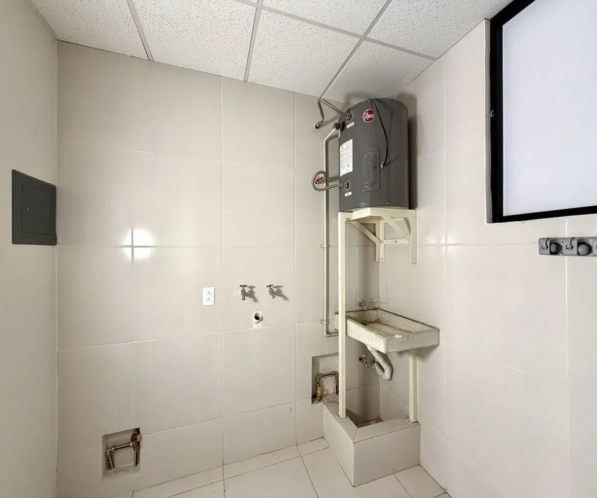 Departamento En Venta,Valle Real,Avenida Paseo La Toscana 600, Zapopan, Jalisco 45019, 2 Habitaciones,2 Baños,Avenida Paseo La Toscana,1,pfzOXml