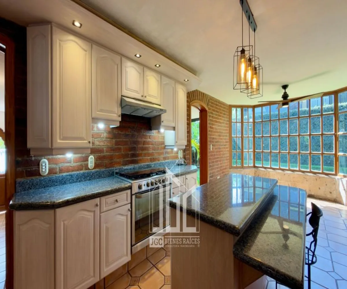 Casa En Venta,Valle Real,Paseo San Víctor 2581, Zapopan, Jalisco 45019, 4 Habitaciones,4 Baños,Paseo San Víctor,2,p0wvwTG