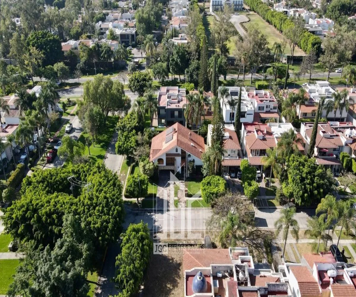 Casa En Venta,Valle Real,Paseo San Víctor 2581, Zapopan, Jalisco 45019, 4 Habitaciones,4 Baños,Paseo San Víctor,2,p0wvwTG