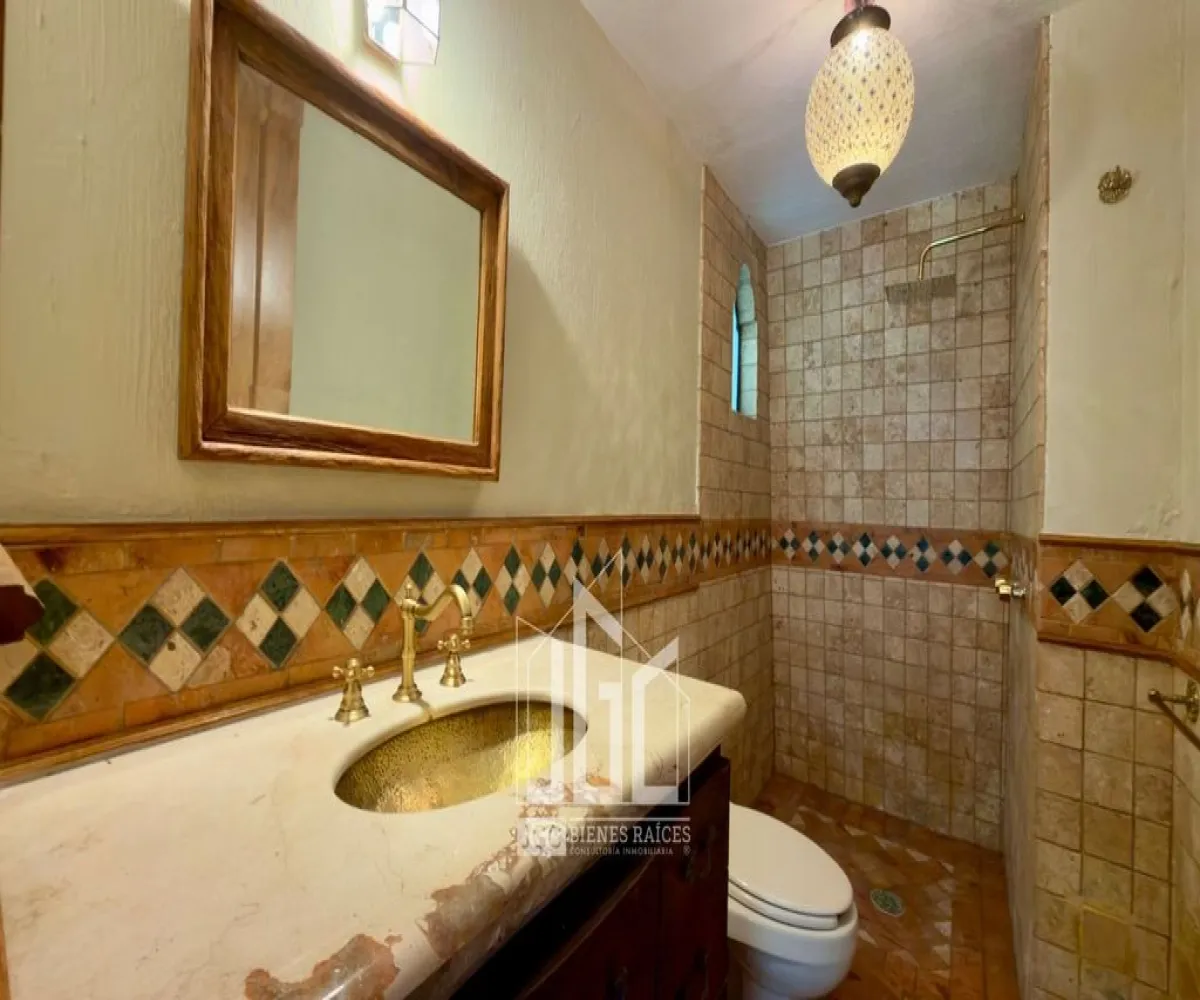 Casa En Venta,Valle Real,Paseo San Víctor 2581, Zapopan, Jalisco 45019, 4 Habitaciones,4 Baños,Paseo San Víctor,2,p0wvwTG