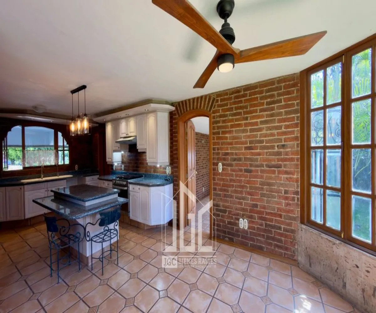 Casa En Venta,Valle Real,Paseo San Víctor 2581, Zapopan, Jalisco 45019, 4 Habitaciones,4 Baños,Paseo San Víctor,2,p0wvwTG