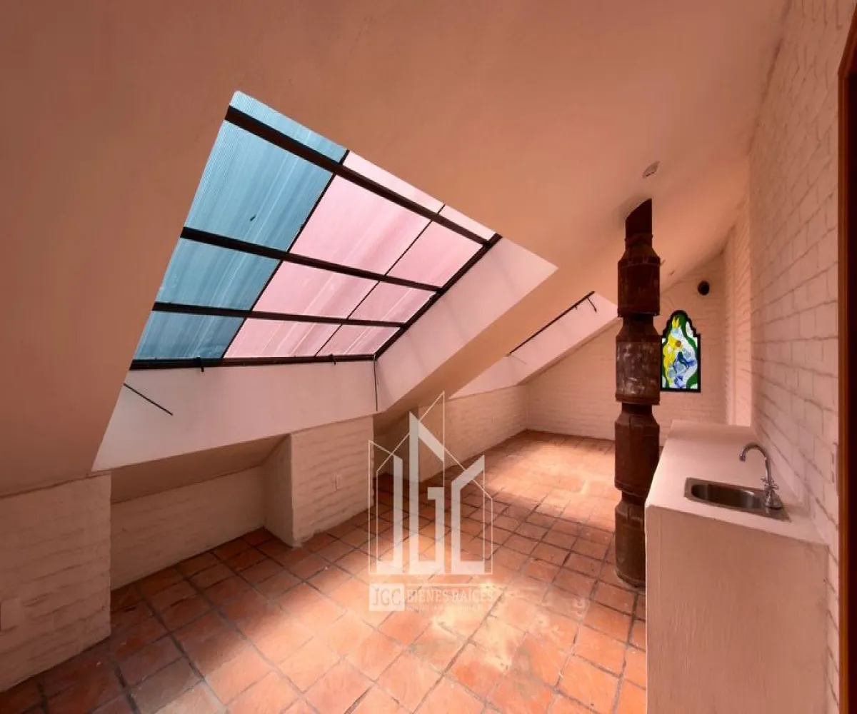 Casa En Venta,Valle Real,Paseo San Víctor 2581, Zapopan, Jalisco 45019, 4 Habitaciones,4 Baños,Paseo San Víctor,2,p0wvwTG