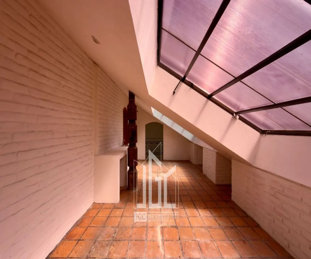 Casa En Venta,Valle Real,Paseo San Víctor 2581, Zapopan, Jalisco 45019, 4 Habitaciones,4 Baños,Paseo San Víctor,2,p0wvwTG