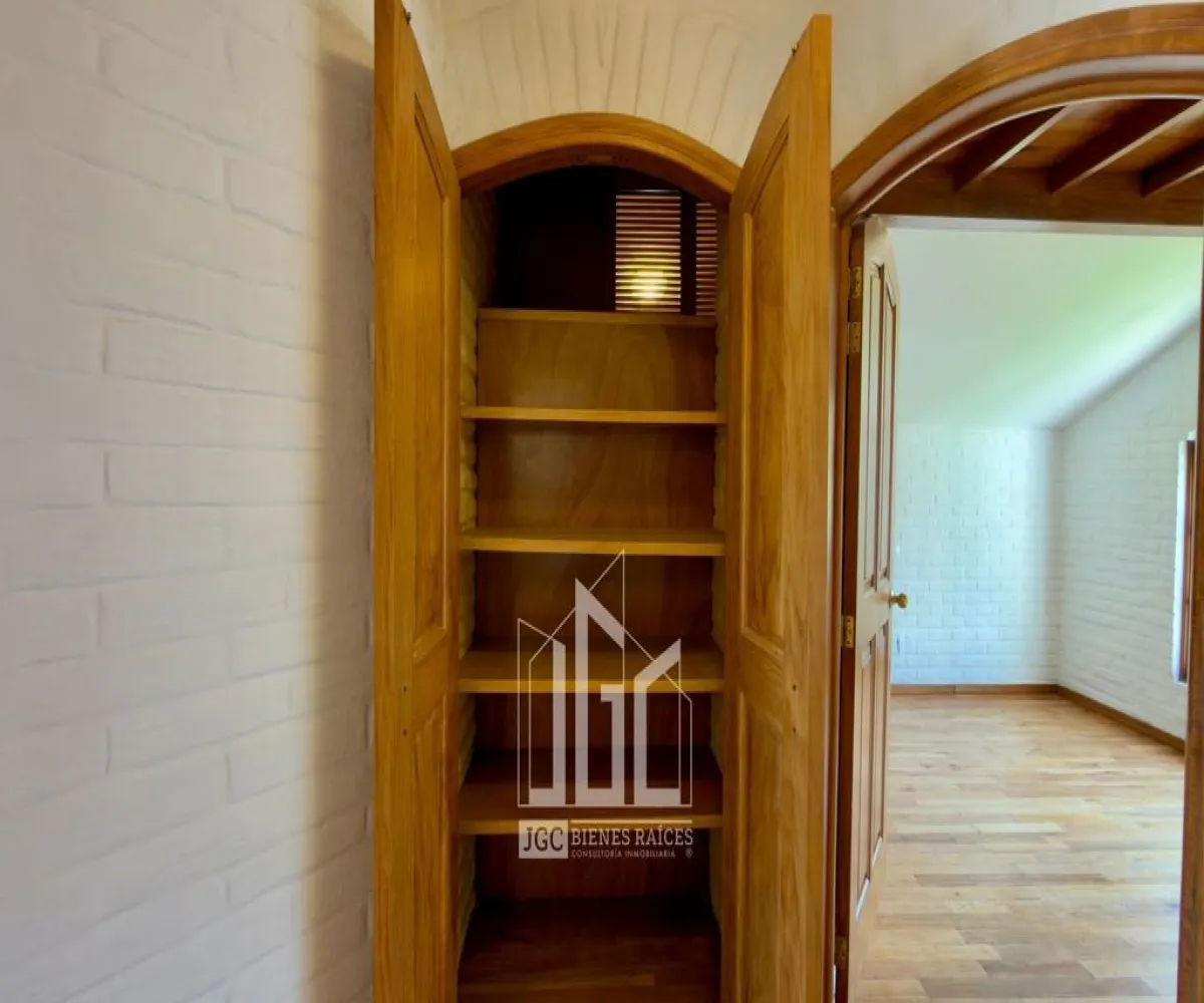 Casa En Venta,Valle Real,Paseo San Víctor 2581, Zapopan, Jalisco 45019, 4 Habitaciones,4 Baños,Paseo San Víctor,2,p0wvwTG