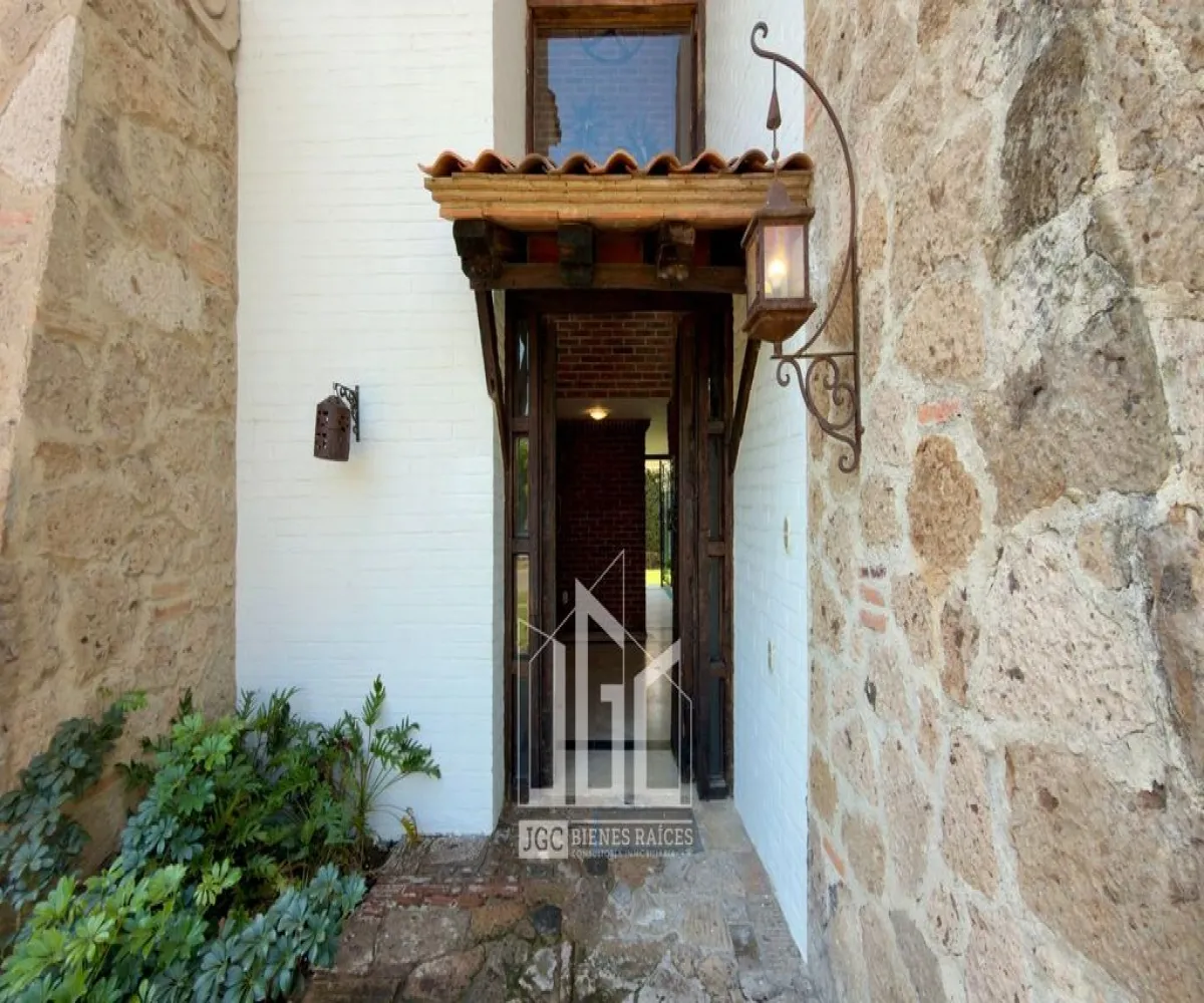 Casa En Venta,Valle Real,Paseo San Víctor 2581, Zapopan, Jalisco 45019, 4 Habitaciones,4 Baños,Paseo San Víctor,2,p0wvwTG