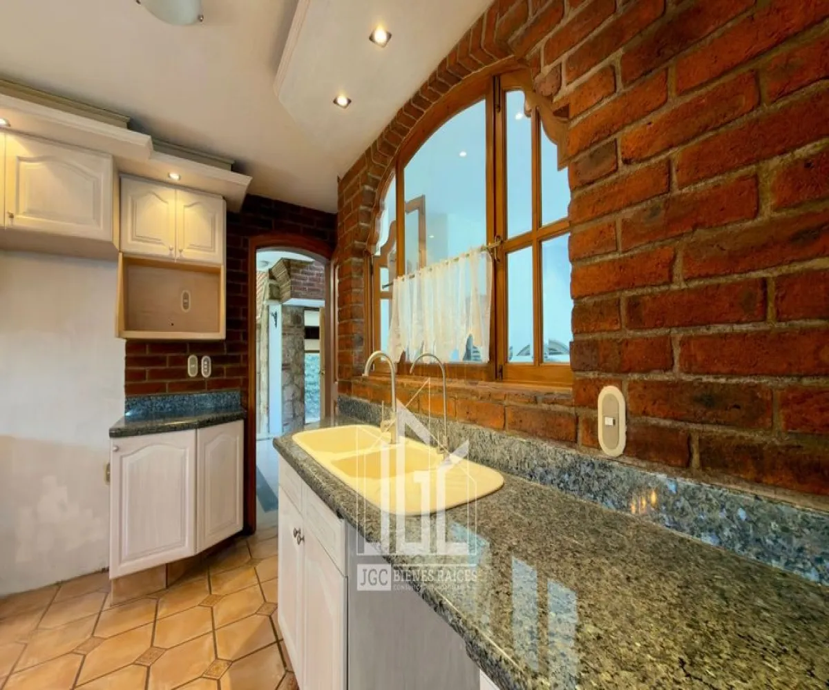 Casa En Venta,Valle Real,Paseo San Víctor 2581, Zapopan, Jalisco 45019, 4 Habitaciones,4 Baños,Paseo San Víctor,2,p0wvwTG