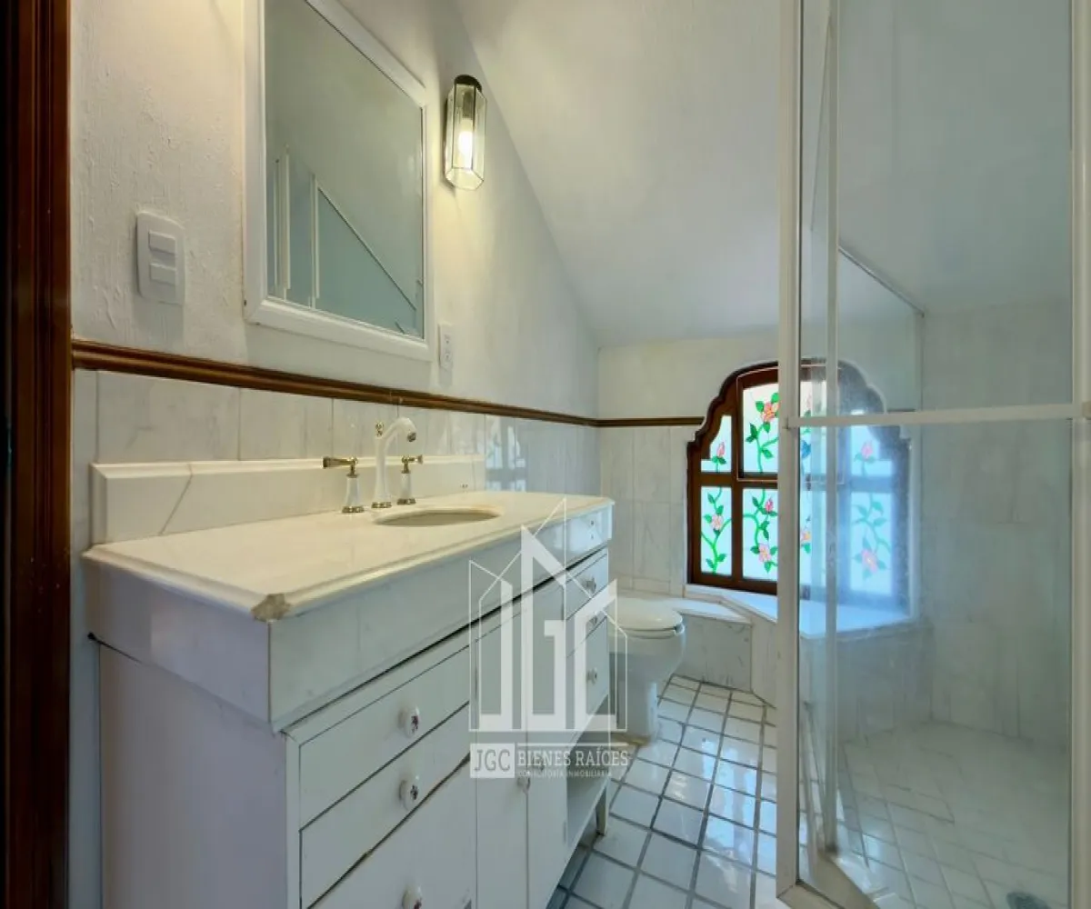 Casa En Venta,Valle Real,Paseo San Víctor 2581, Zapopan, Jalisco 45019, 4 Habitaciones,4 Baños,Paseo San Víctor,2,p0wvwTG