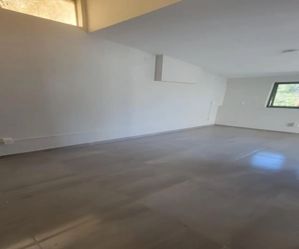 Oficina En Renta,Circunvalación Vallarta,Avenida Manuel Acuña 2559, Guadalajara, Jalisco 44680,9 Baños,Avenida Manuel Acuña,1,pgTvlju