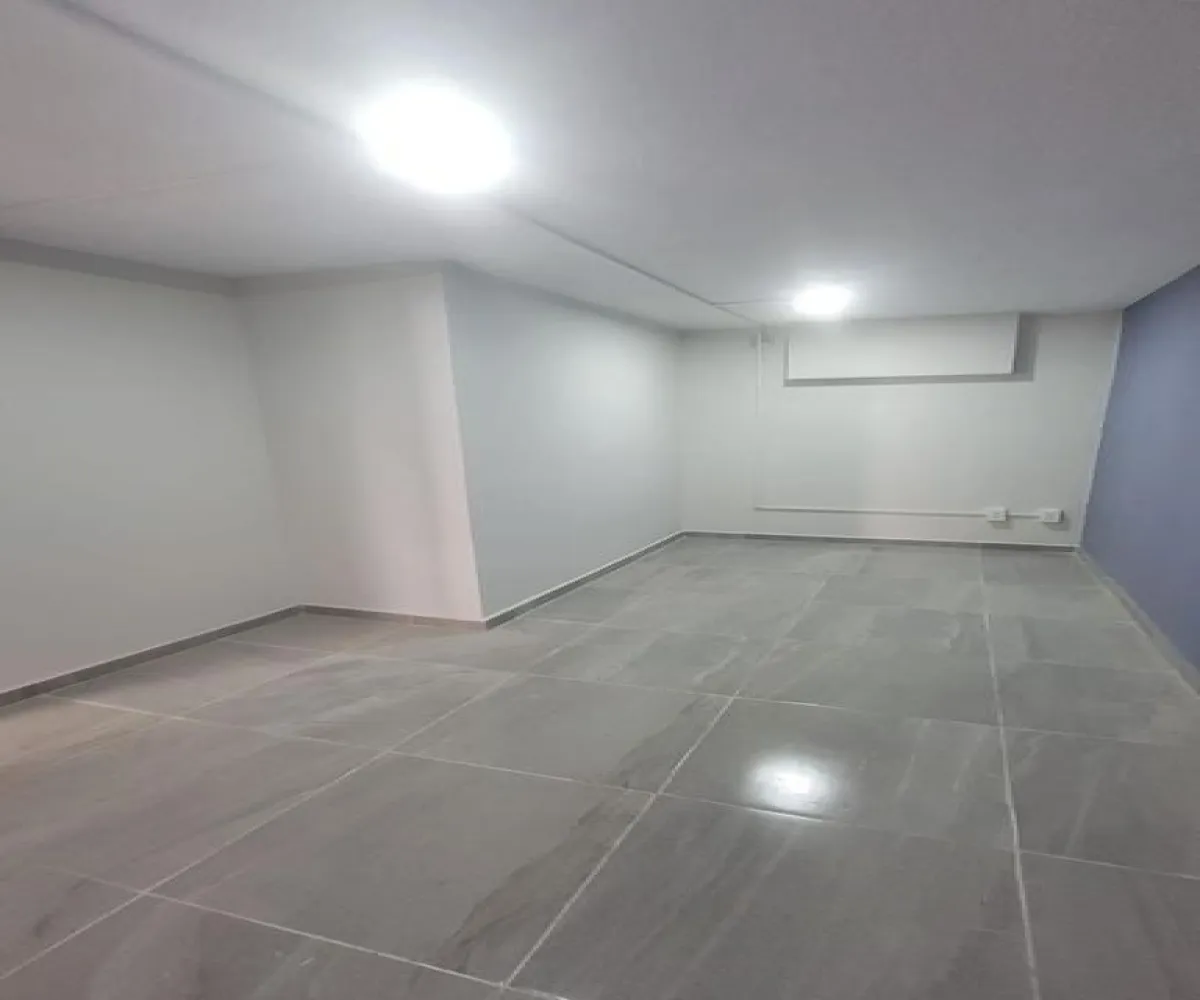 Oficina En Renta,Circunvalación Vallarta,Avenida Manuel Acuña 2559, Guadalajara, Jalisco 44680,9 Baños,Avenida Manuel Acuña,1,pgTvlju