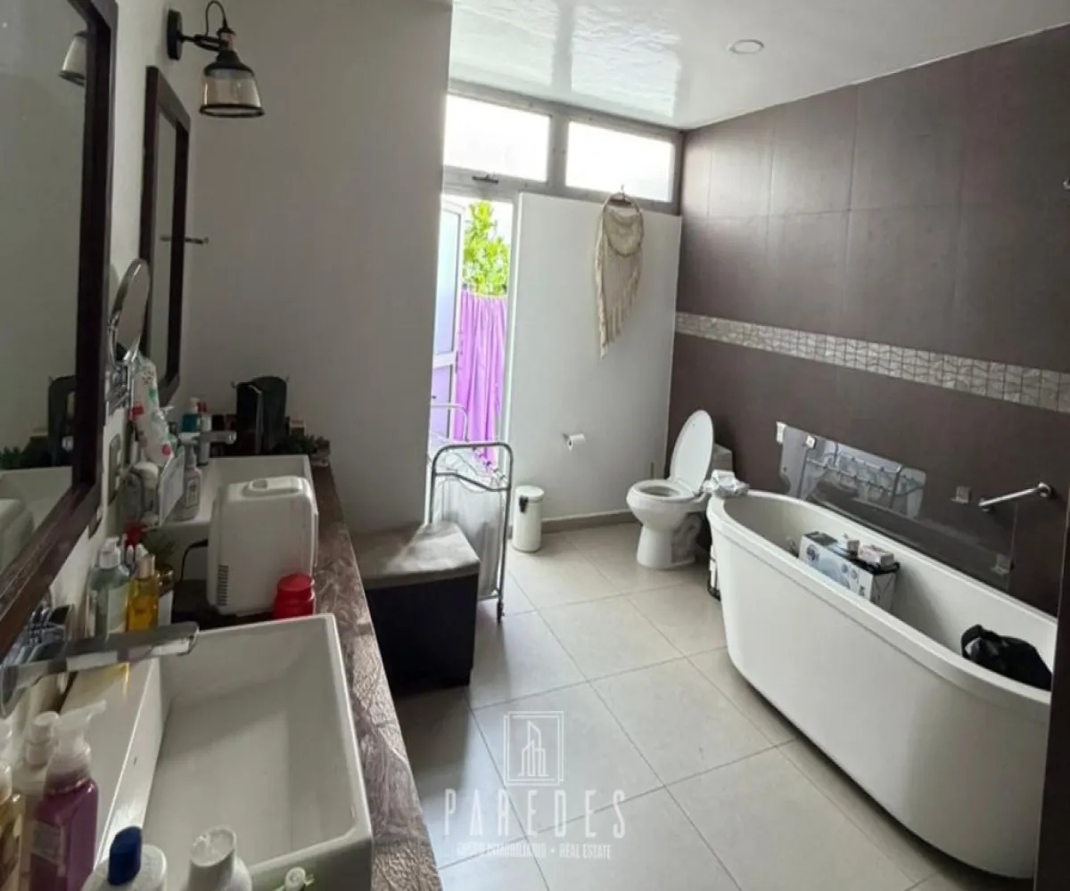 Casa En Venta,Alamo Industrial,Calle Río Reforma 1846, Guadalajara, Jalisco 44490, 6 Habitaciones,3 Baños,Calle Río Reforma,1,pEMxizA