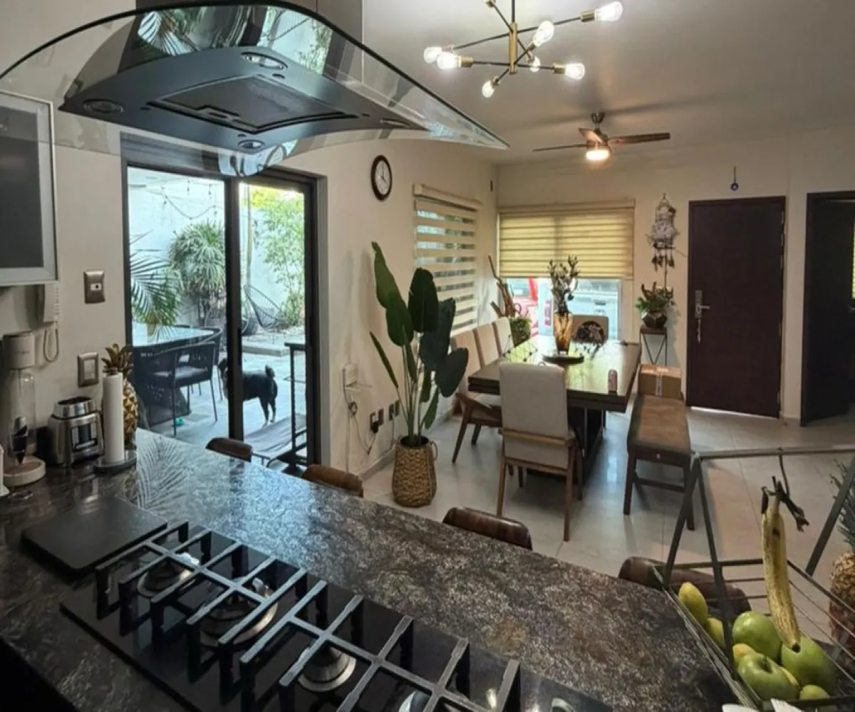 Casa En Venta,Alamo Industrial,Calle Río Reforma 1846, Guadalajara, Jalisco 44490, 6 Habitaciones,3 Baños,Calle Río Reforma,1,pEMxizA