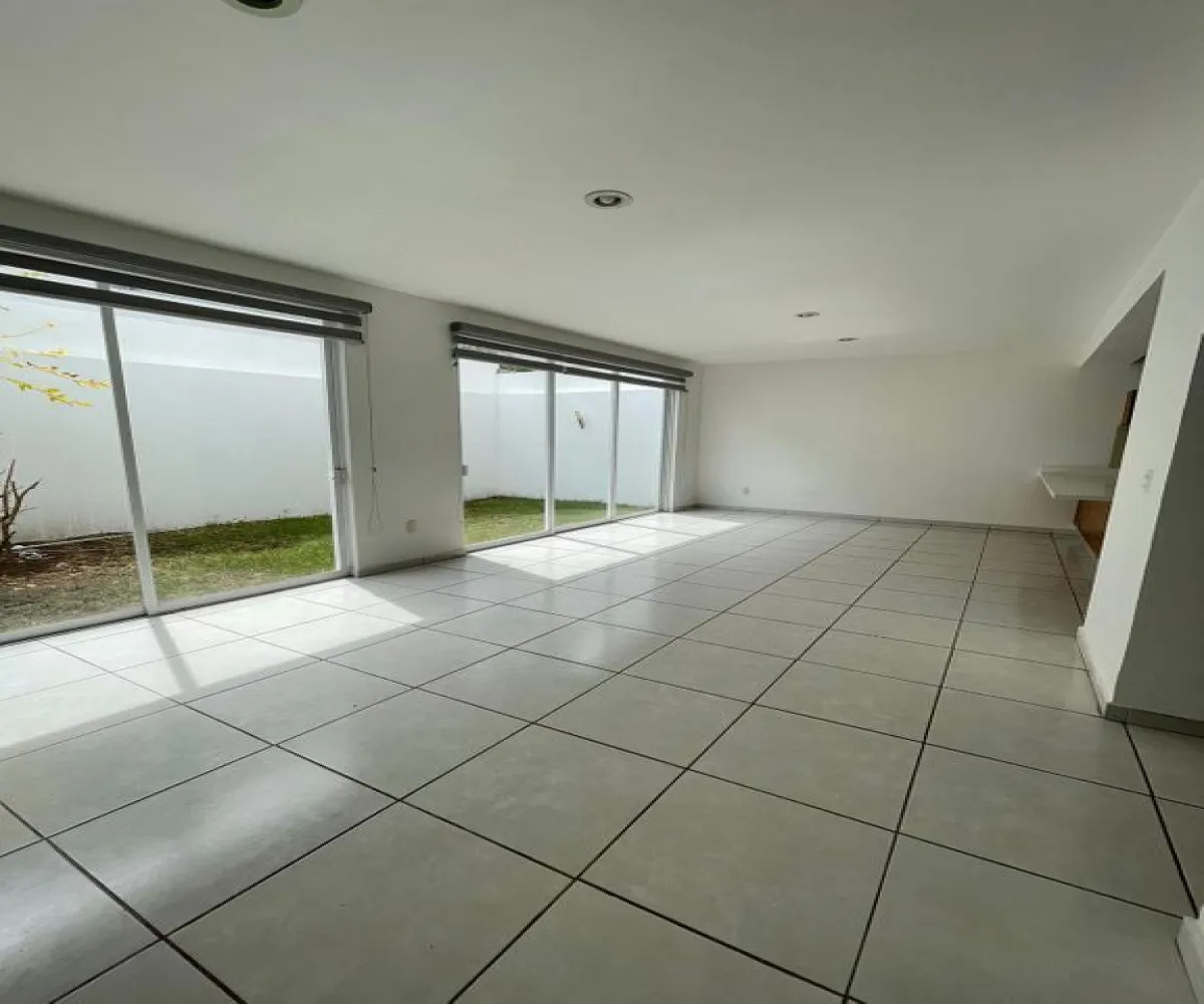 Casa En Renta,Zona Real,Avenida Paseo de La Luna 1150, Zapopan, Jalisco 45134, 3 Habitaciones,2 Baños,Avenida Paseo de La Luna,1,pjCoROR