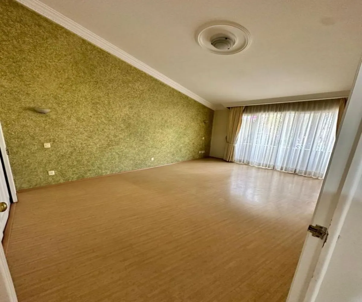 Casa En Venta,Guadalupe Jardín,Del Matador 811, Zapopan, Jalisco 45030, 4 Habitaciones,5 Baños,Del Matador,2,pmurRFt