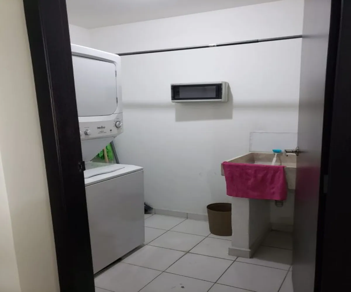 Departamento En Renta,Americana,Avenida Chapultepec Sur 480 16, Guadalajara, Jalisco 44160, 2 Habitaciones,2 Baños,Avenida Chapultepec Sur,1,pyOTmSJ