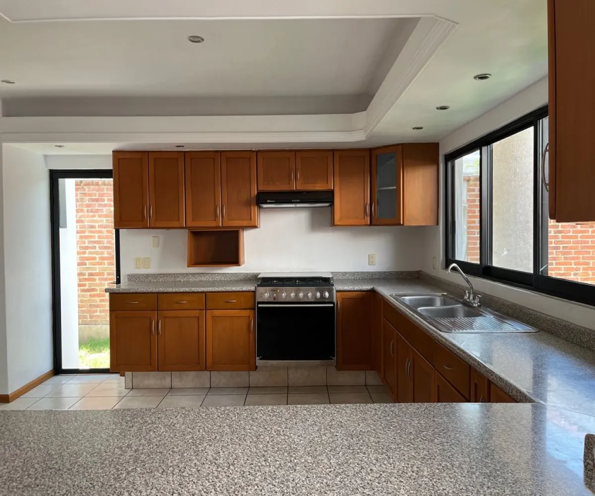 Casa En Renta,Jardín Real,Conde 30, Zapopan, Jalisco 45136, 3 Habitaciones,4 Baños,Conde,2,phHAHt5