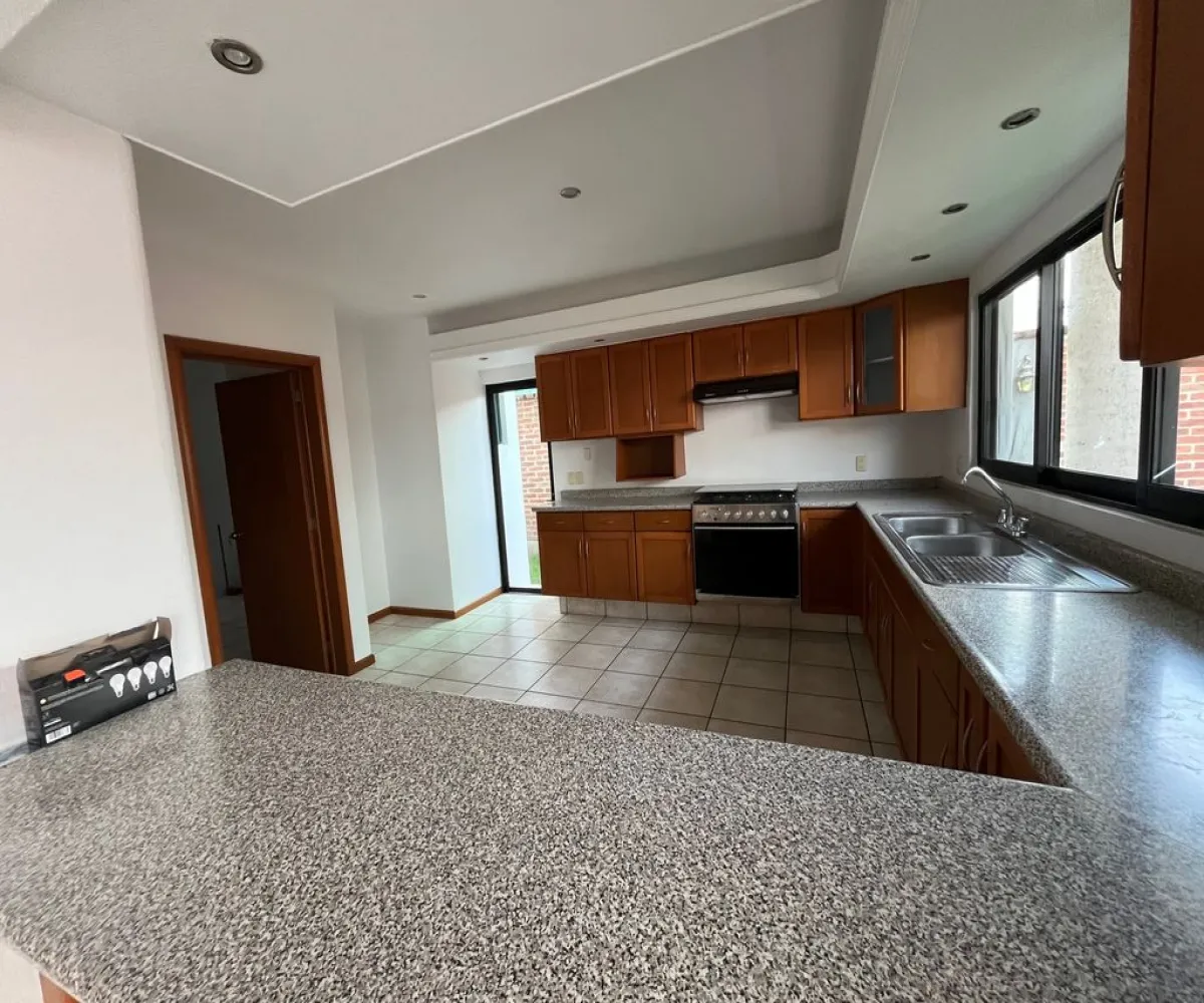 Casa En Renta,Jardín Real,Conde 30, Zapopan, Jalisco 45136, 3 Habitaciones,4 Baños,Conde,2,phHAHt5