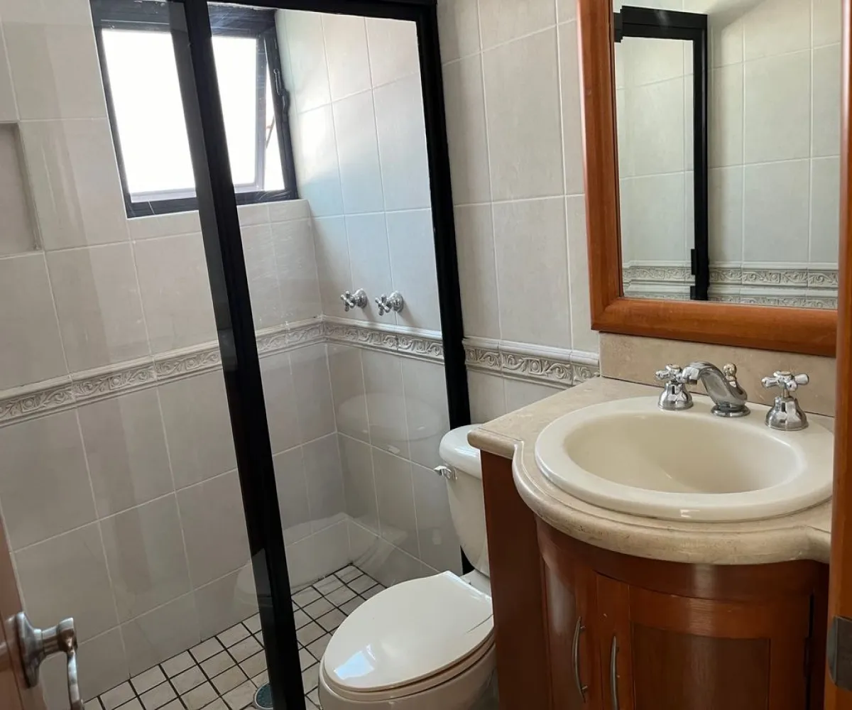 Casa En Renta,Jardín Real,Conde 30, Zapopan, Jalisco 45136, 3 Habitaciones,4 Baños,Conde,2,phHAHt5