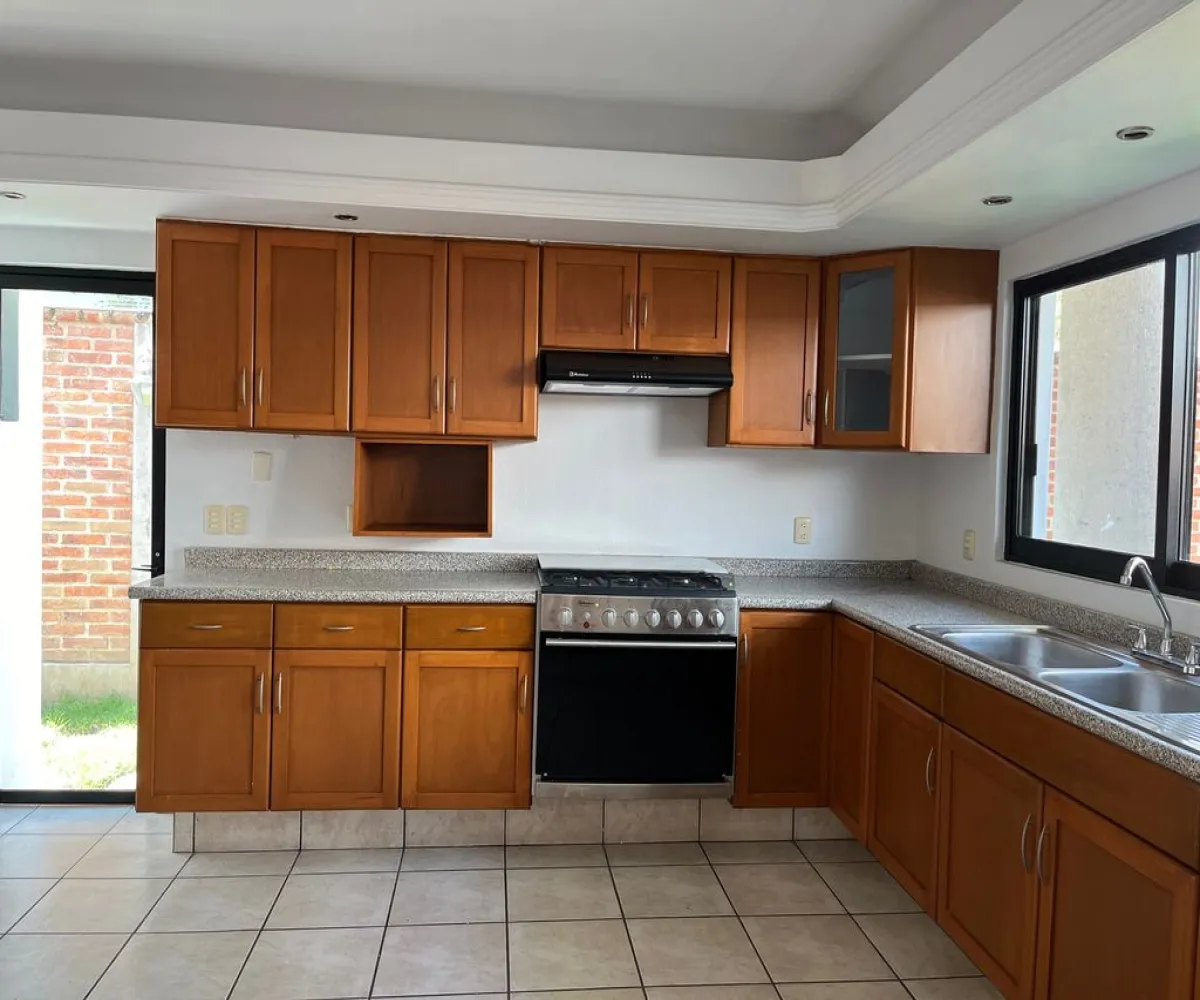 Casa En Renta,Jardín Real,Conde 30, Zapopan, Jalisco 45136, 3 Habitaciones,4 Baños,Conde,2,phHAHt5
