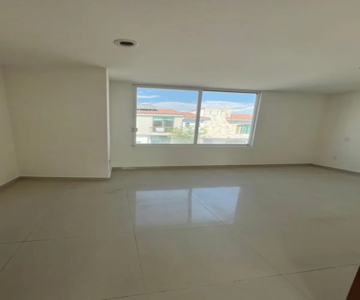 Casa En Venta,La Tijera,Almería 387, Tlajomulco de Zúñiga, Jalisco 45647, 3 Habitaciones,2 Baños,Almería,1,pvDFZKB