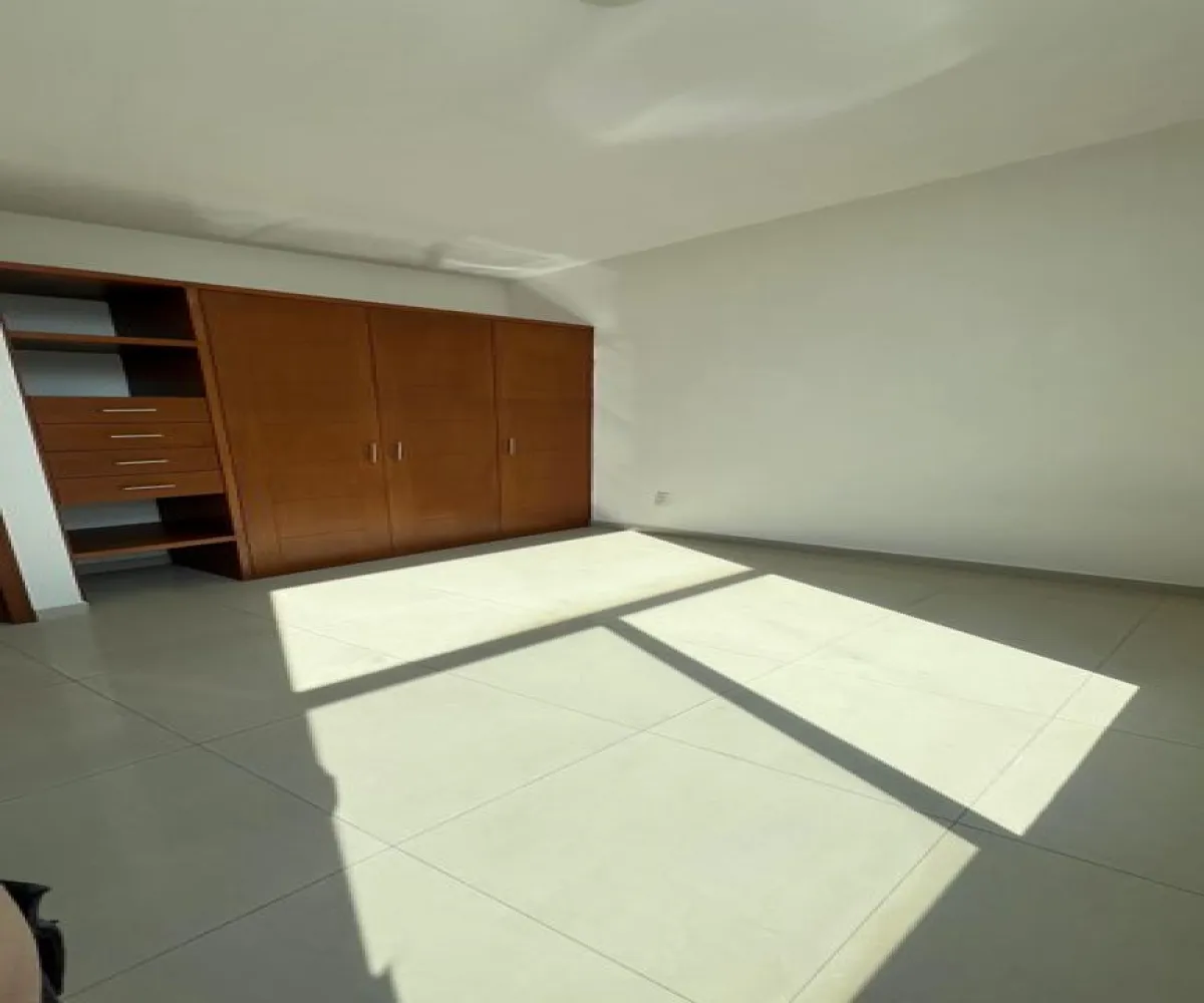 Casa En Venta,La Tijera,Almería 387, Tlajomulco de Zúñiga, Jalisco 45647, 3 Habitaciones,2 Baños,Almería,1,pvDFZKB