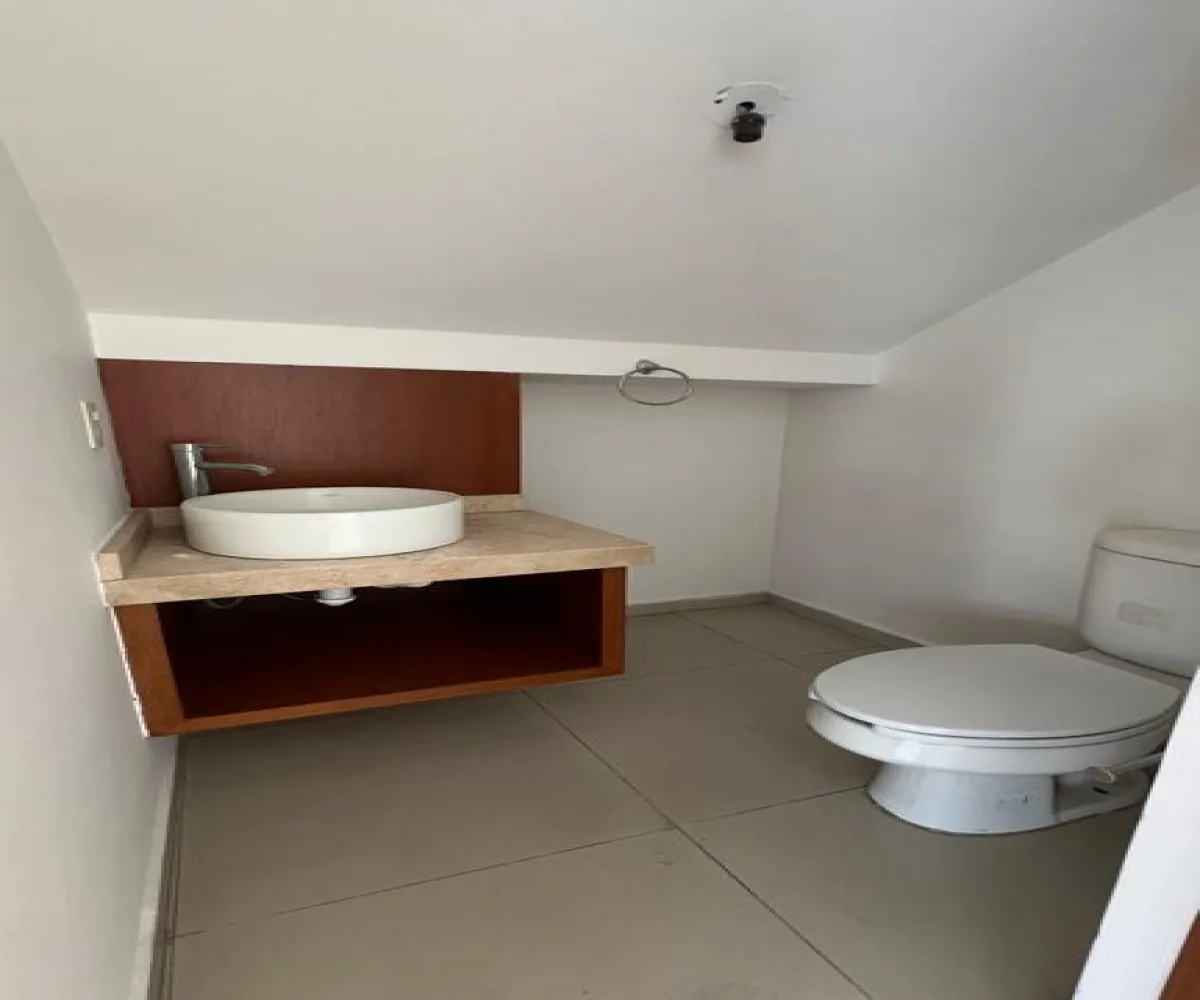 Casa En Venta,La Tijera,Almería 387, Tlajomulco de Zúñiga, Jalisco 45647, 3 Habitaciones,2 Baños,Almería,1,pvDFZKB