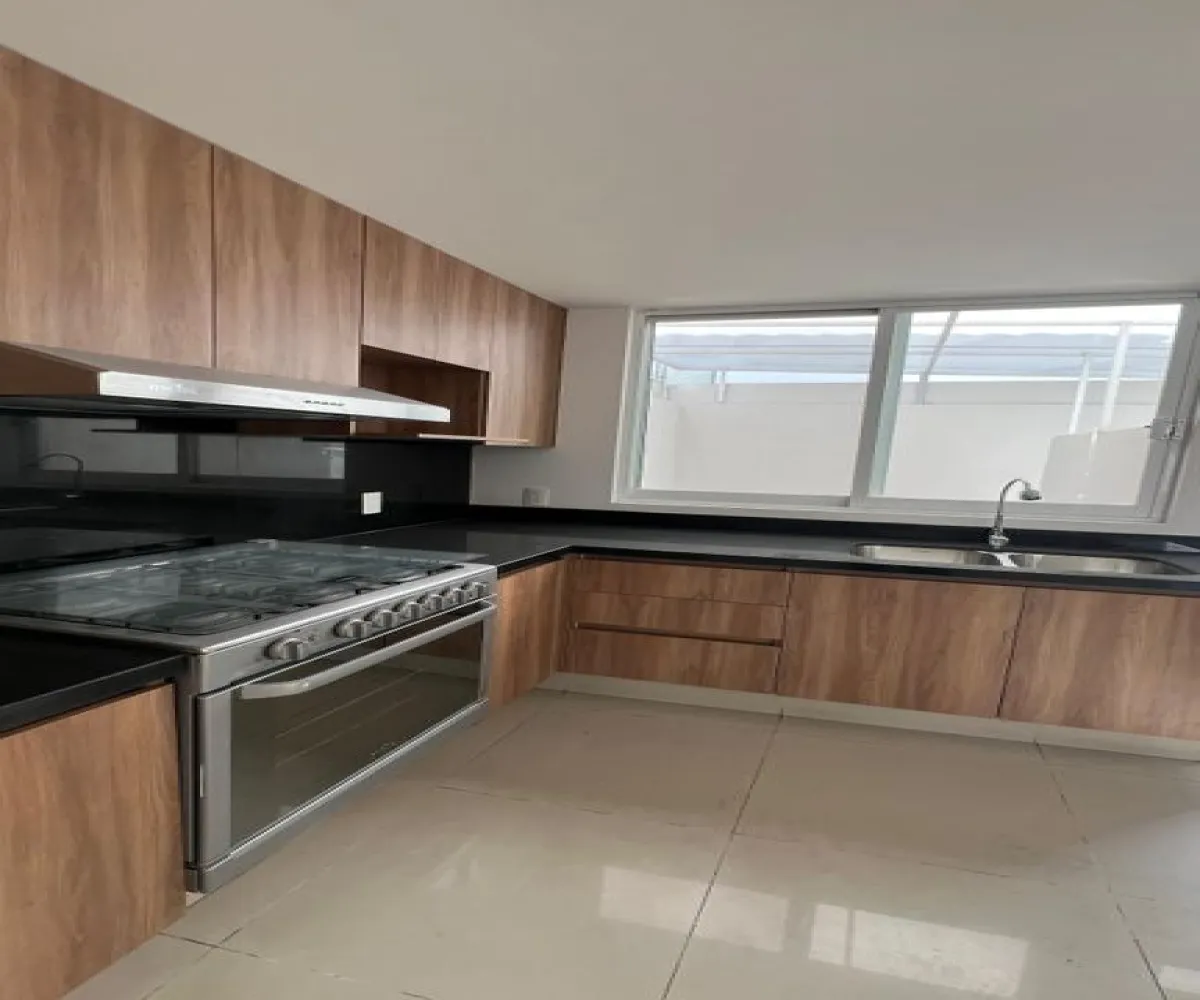 Casa En Venta,La Tijera,Almería 387, Tlajomulco de Zúñiga, Jalisco 45647, 3 Habitaciones,2 Baños,Almería,1,pvDFZKB