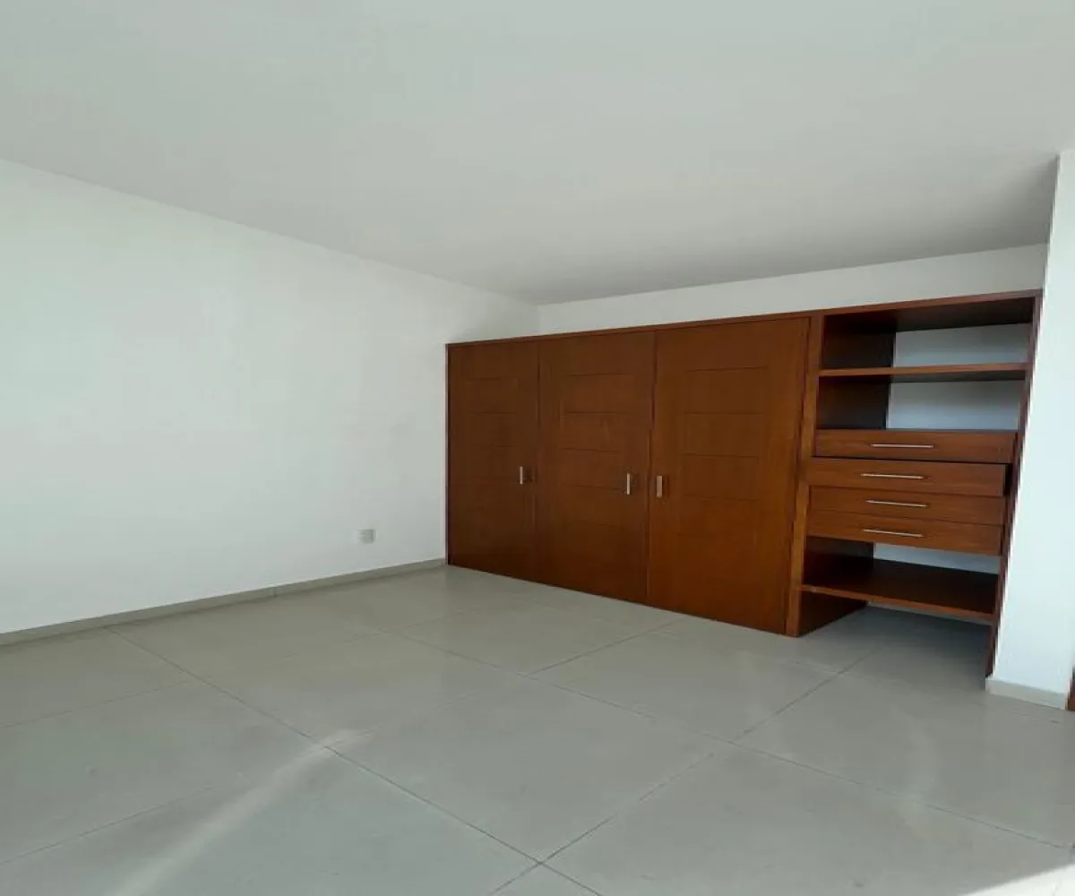 Casa En Venta,La Tijera,Almería 387, Tlajomulco de Zúñiga, Jalisco 45647, 3 Habitaciones,2 Baños,Almería,1,pvDFZKB