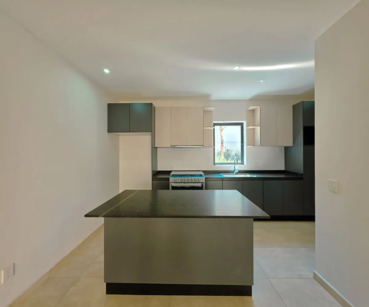 Casa En Venta,Granja,Calzada de los Laureles 835, Zapopan, Jalisco 45010, 3 Habitaciones,2 Baños,Calzada de los Laureles,3,pgqHOjQ