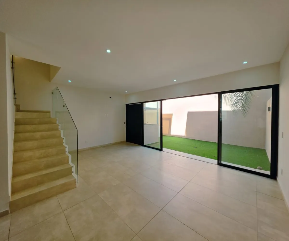 Casa En Venta,Granja,Calzada de los Laureles 835, Zapopan, Jalisco 45010, 3 Habitaciones,2 Baños,Calzada de los Laureles,3,pgqHOjQ