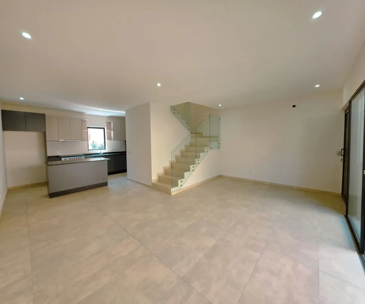 Casa En Venta,Granja,Calzada de los Laureles 835, Zapopan, Jalisco 45010, 3 Habitaciones,2 Baños,Calzada de los Laureles,3,pgqHOjQ