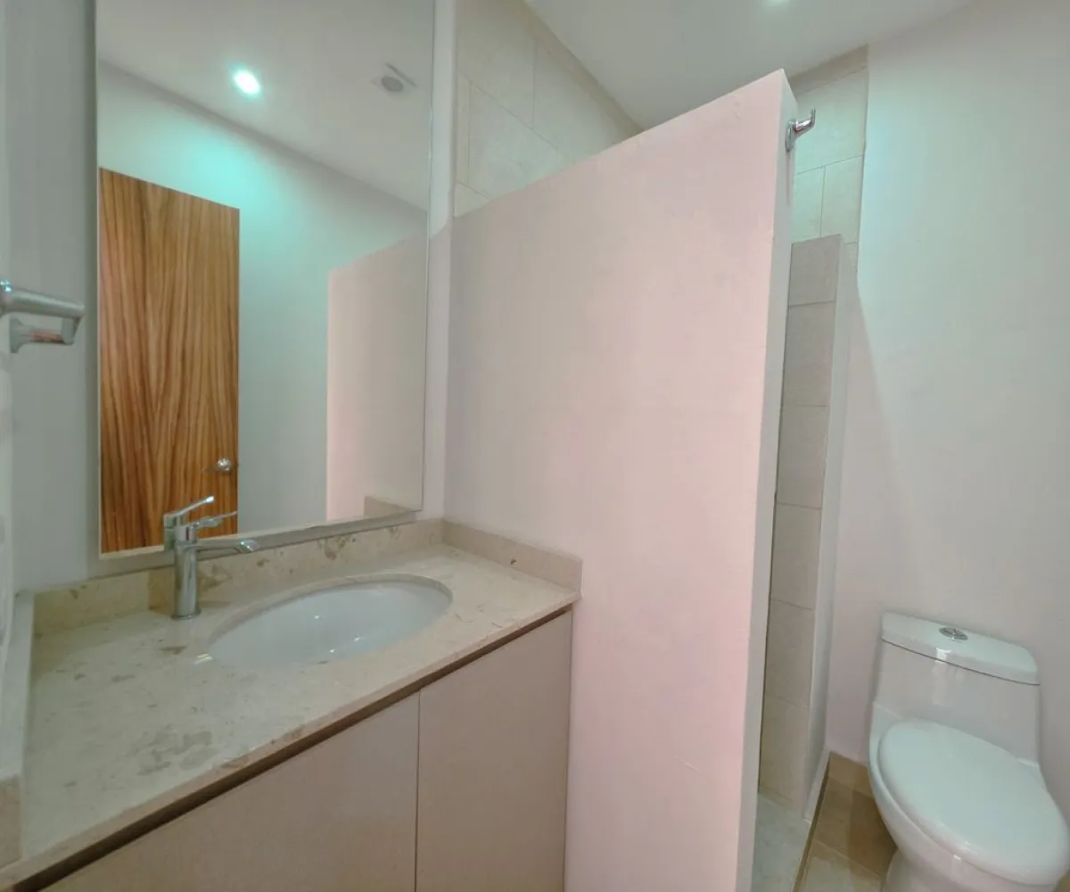 Casa En Venta,Granja,Calzada de los Laureles 835, Zapopan, Jalisco 45010, 3 Habitaciones,2 Baños,Calzada de los Laureles,3,pgqHOjQ