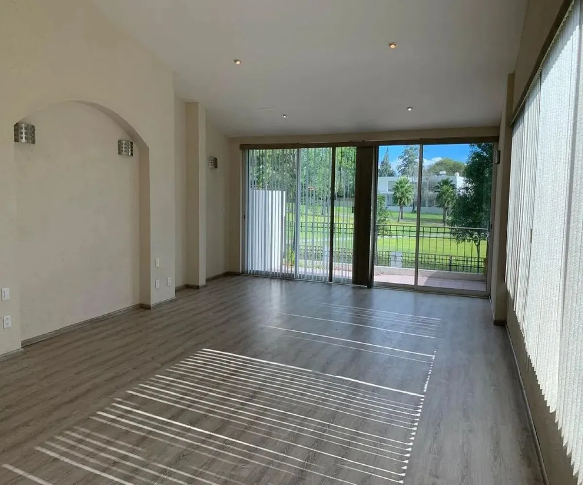 Casa En Venta,Villas del Mesón,Avenida Mesón del Prado 110, Querétaro, Querétaro 76226, 3 Habitaciones,4 Baños,Avenida Mesón del Prado,1,p8tjsx5