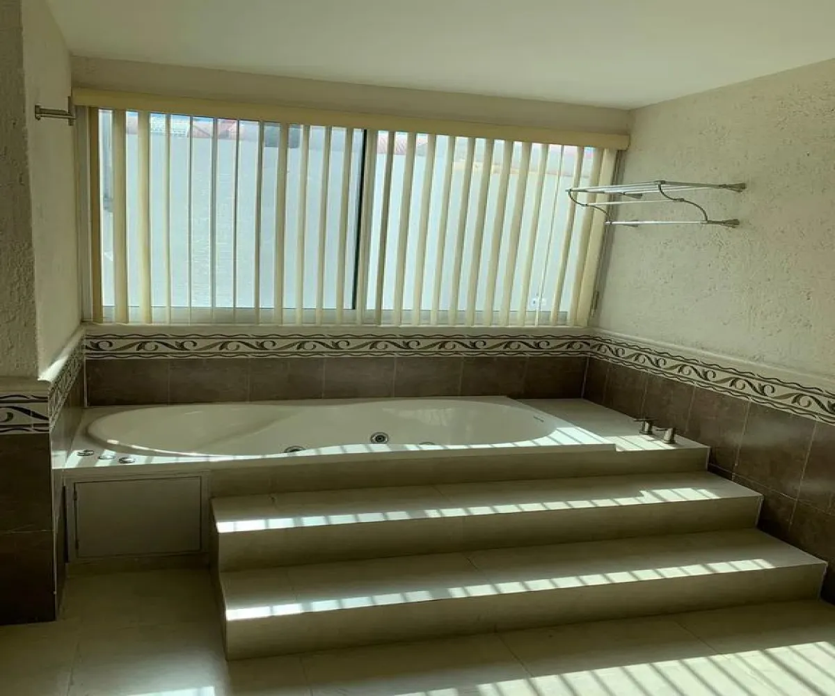 Casa En Venta,Villas del Mesón,Avenida Mesón del Prado 110, Querétaro, Querétaro 76226, 3 Habitaciones,4 Baños,Avenida Mesón del Prado,1,p8tjsx5