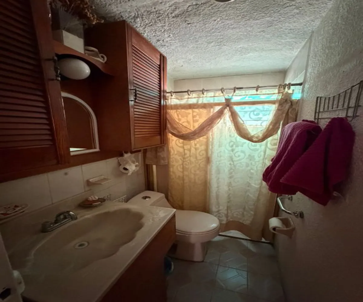 Departamento En Venta,Paseos del Sol,Calle Tomás Balcázar 5527 1, Zapopan, Jalisco 45079, 2 Habitaciones,1 Baño,Calle Tomás Balcázar,1,pwp4hfr