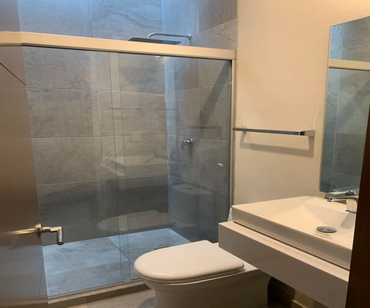 Casa En Renta,SAN AGUSTIN,Avenida Vuelo de las Grullas 8 08, Tlajomulco de Zúñiga, Jalisco 45645, 3 Habitaciones,4 Baños,Avenida Vuelo de las Grullas,2,pWOvb7S