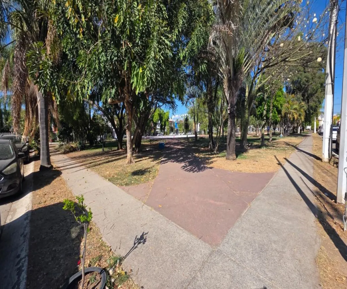 Casa En Venta,Tesistan,Fray Francisco de Palou 456 52, Zapopan, Jalisco 45200, 3 Habitaciones,3 Baños,Fray Francisco de Palou,2,ppO6AEF