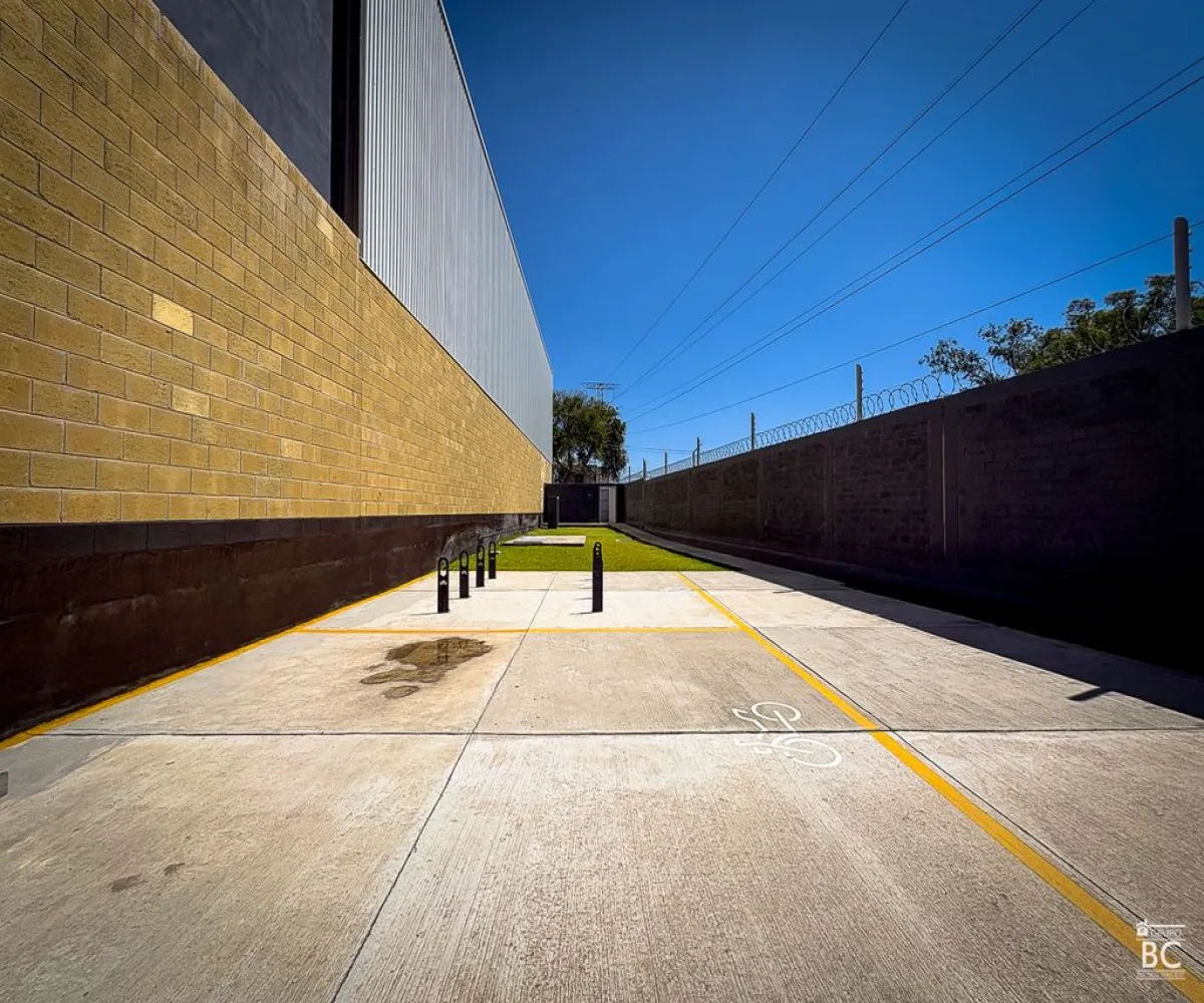 Bodega En Venta,Campo sur,Circuito Metropolitano Vicente Fernández Gómez 69 b10, Tlajomulco de Zúñiga, Jalisco 45664,1 Baño,Circuito Metropolitano Vicente Fernández Gómez,2,p0dKVAo