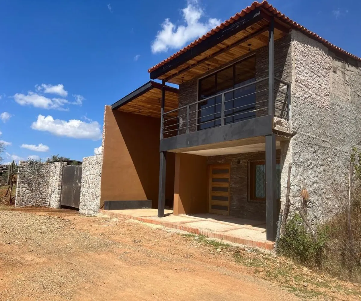 Casa En Venta,los epinos ,casimiro hernandez 3, Tapalpa, Jalisco 49346, 4 Habitaciones,4 Baños,casimiro hernandez,1,piB4Rrn