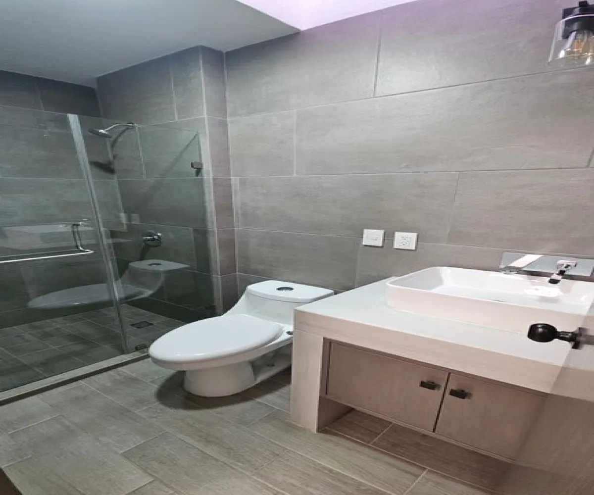 Casa En Venta,El Alamo,Calzada Huascato 807, San Pedro Tlaquepaque, Jalisco 45560, 2 Habitaciones,1 Baño,Calzada Huascato,3,pvtzXIL