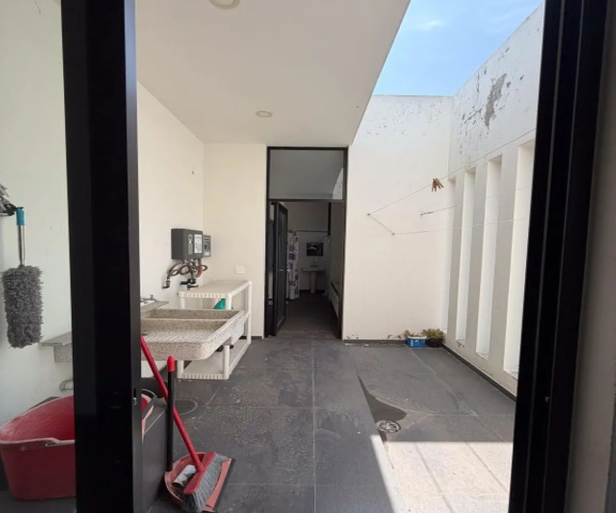 Casa En Venta,La Cima,Avenida Federalistas 1994, Zapopan, Jalisco 45134, 3 Habitaciones,4 Baños,Avenida Federalistas,2,pkkMRZC